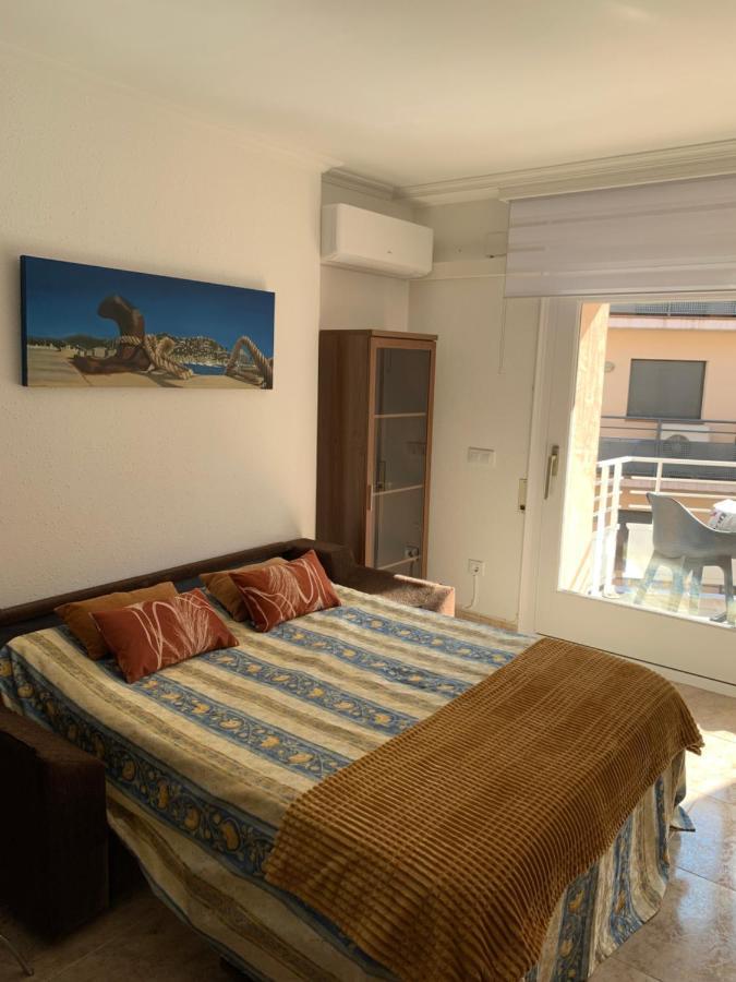 Acogedor Apartamento En Roses - 50M Playa - Wifi - Aire Acondicionado Exterior foto